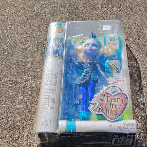 Ever After High Faybelle Thorn Royal Fashion Doll Girl Toy EAH - Picture 1 of 12